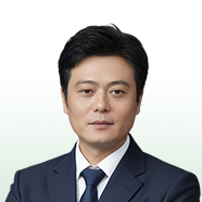 集团董事长